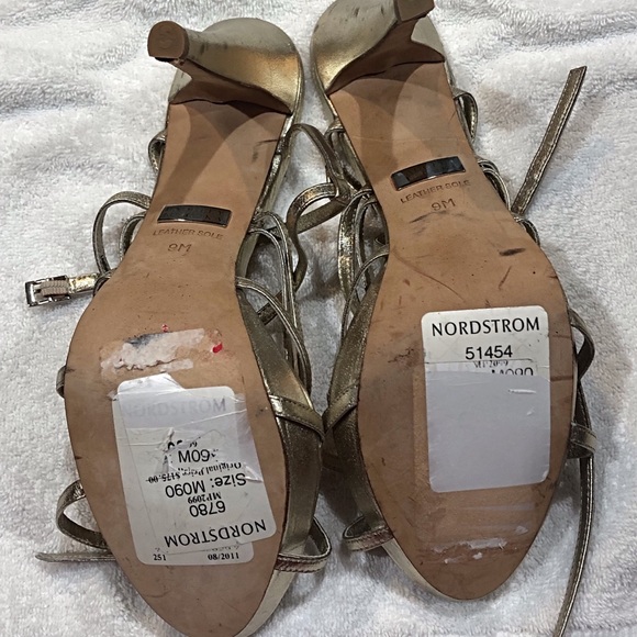 Sandals - Picture 4 of 4